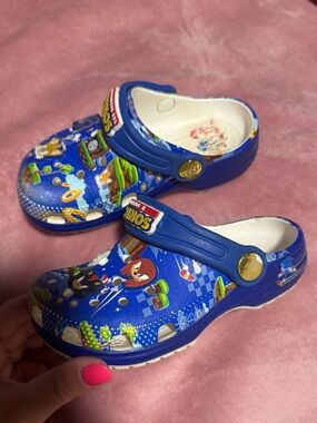Sonic crocs